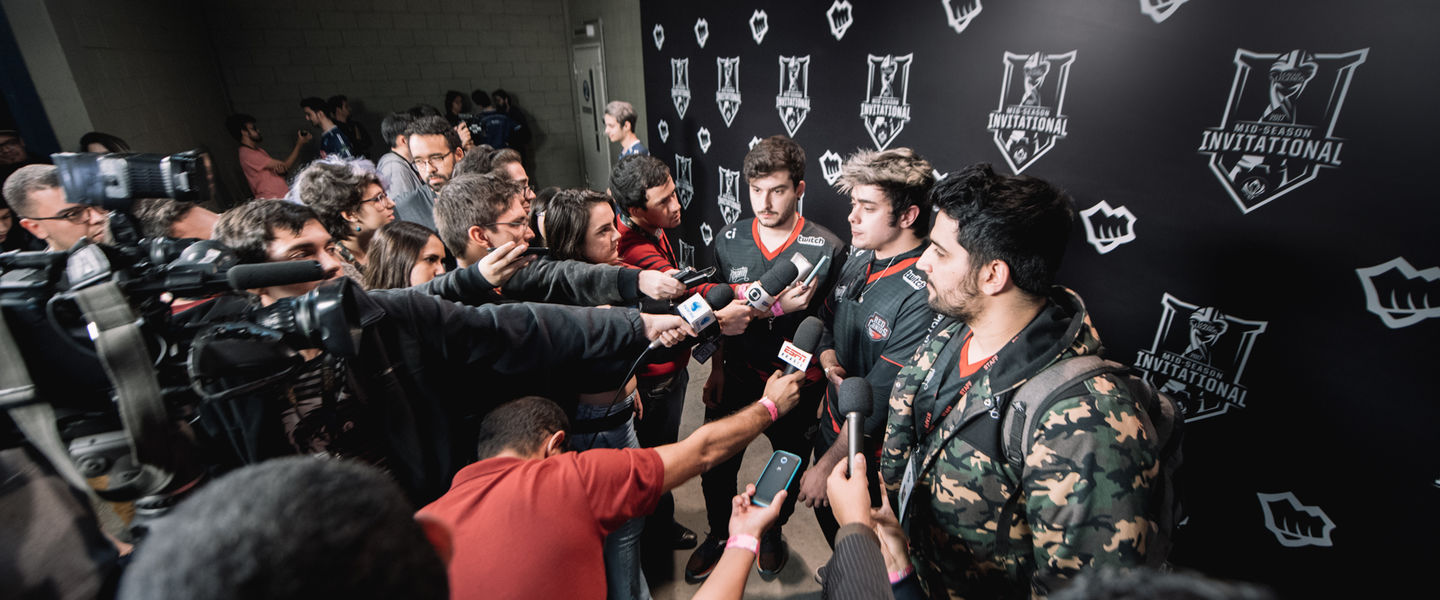 Riot Games sanciona al brasileño YoDa por comentarios racistas
