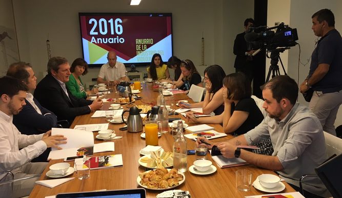 Presentación del anuario de la industria del videojuego 2016