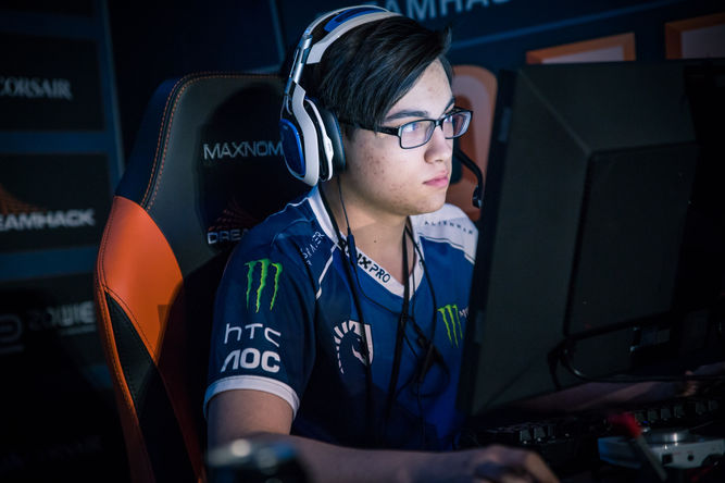 Twistzz
