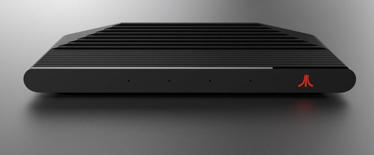 Ataribox con el frontal negro de vidrio