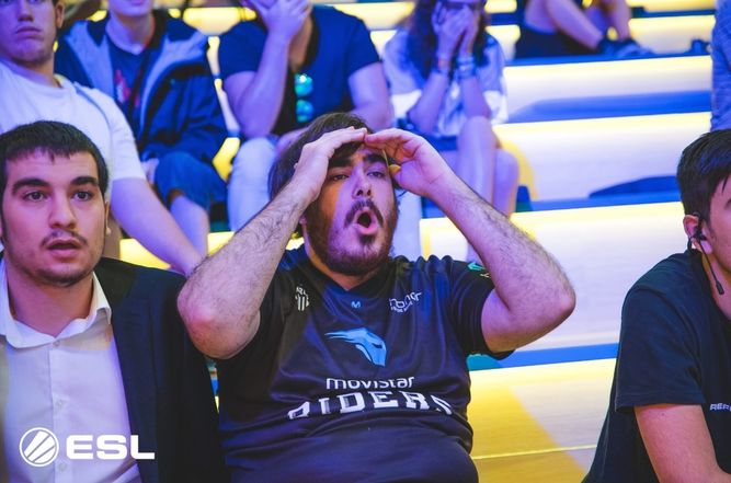 Dalesom fue uno más disfrutando de los partidos de sus compañeros / Imagen: ESL