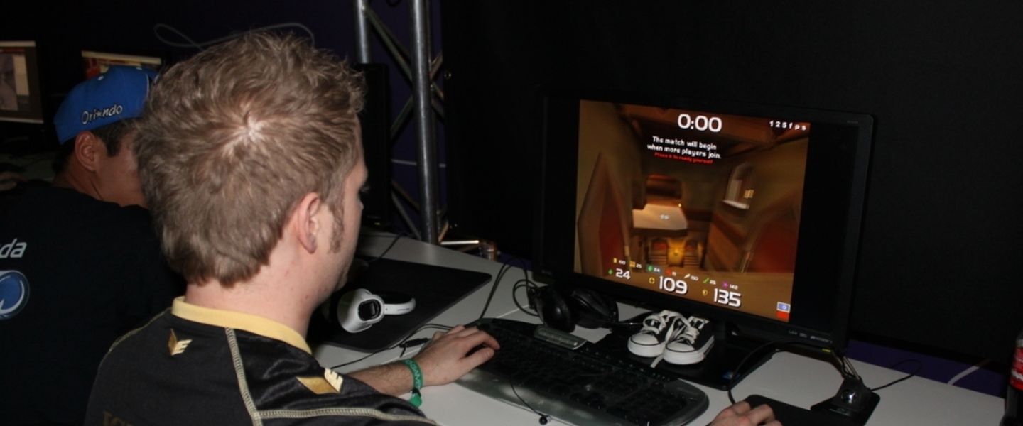 84972-k1llsen%20playing[1]