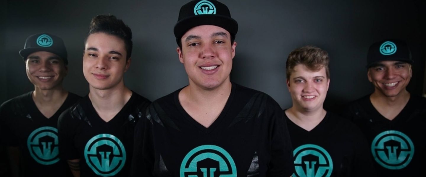 Fichajes de emergencia para un Immortals roto