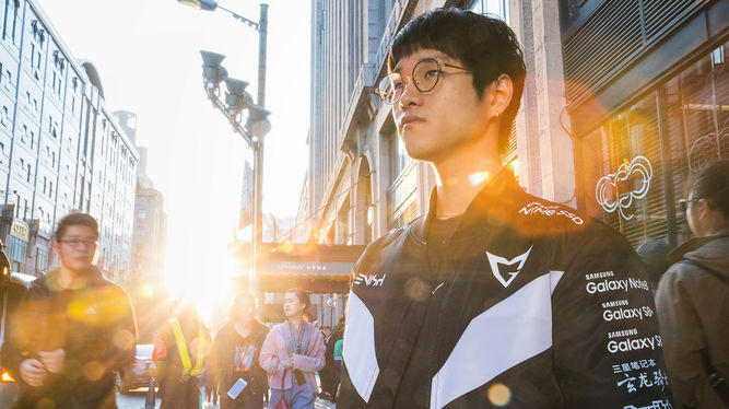 ¿Será Crown capaz de erigirse campeón del mundo, venciendo a Faker?