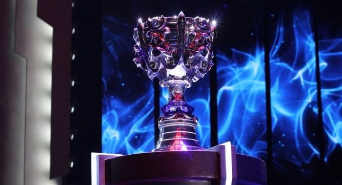 La copa del invocador, el premio por ganar el Mundial de League of Legends