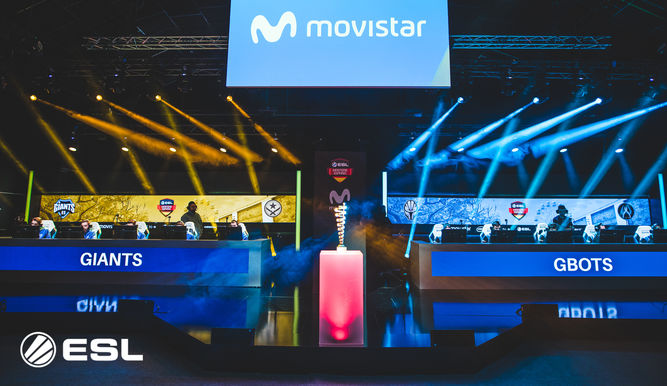 El preciado trofeo de la ESL Masters. Imagen: ESL / Kirill Bashkirov