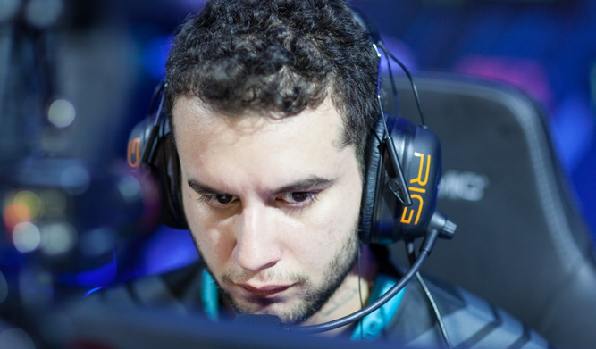kNgV vuelve a liarla