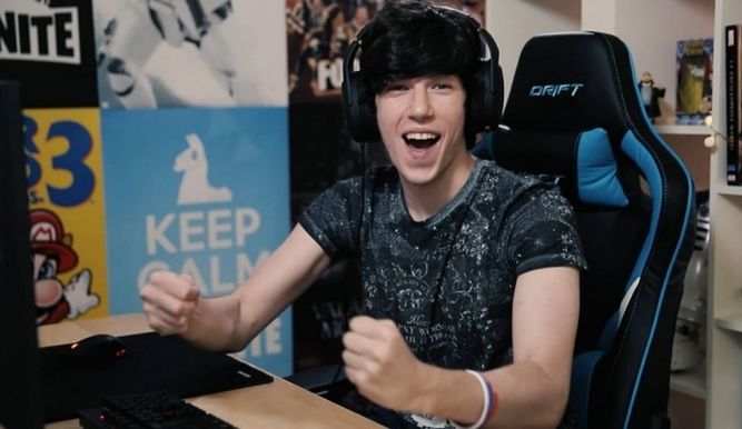 Sergi 'Ollie' Carbonell presenta What the Fortnite? (WTF?)