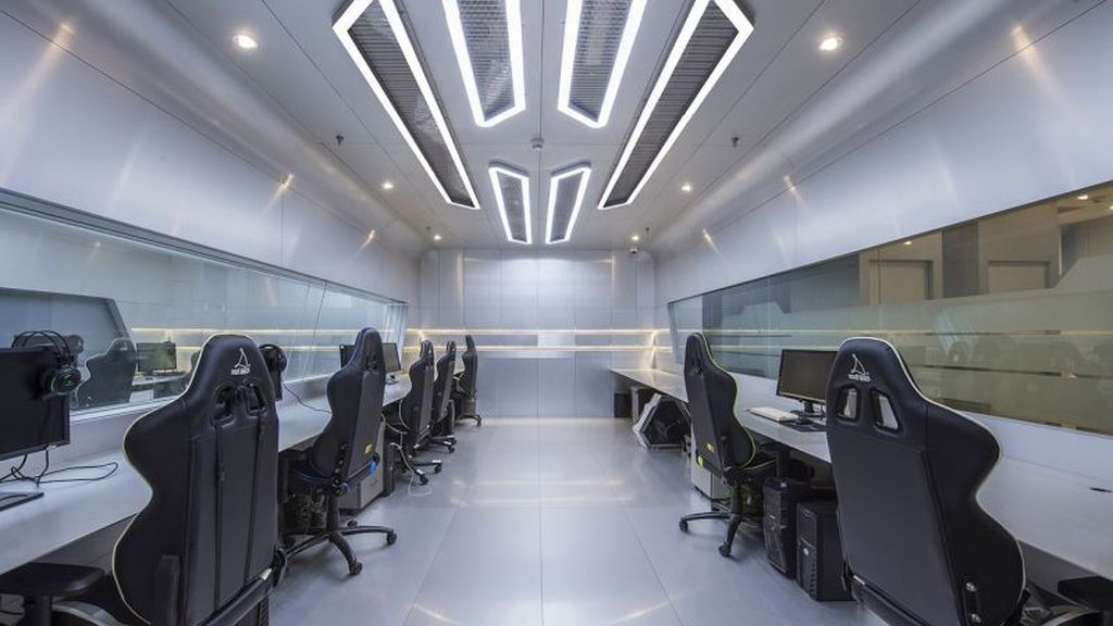 Descubre la Gaming House futurista de OMG