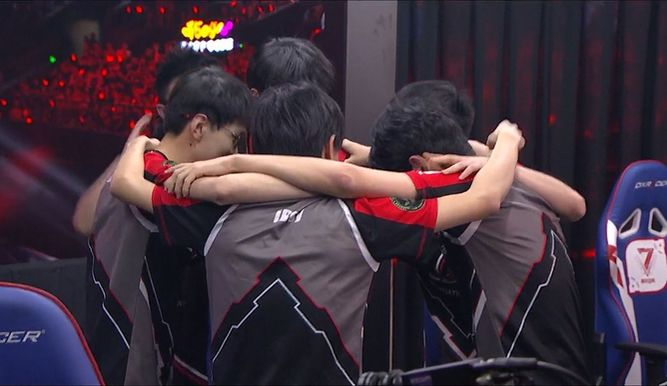 EDG es el favorito del grupo para lograr el pase al cuadro principal