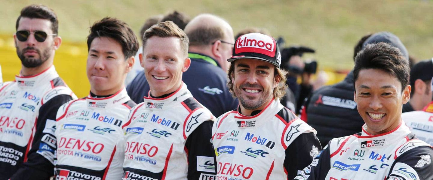 Fernando Alonso demuestra su maestría en Gran Turismo Sport