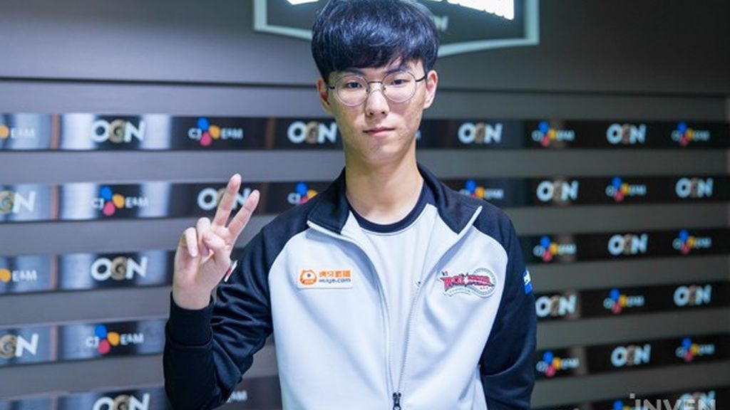 13. Woo-hyeung 'Ucal' Son, medio de KT Rolster