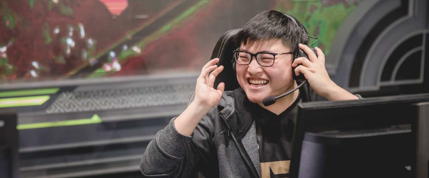 Jian 'Uzi' Zi-hao, ADC de RNG