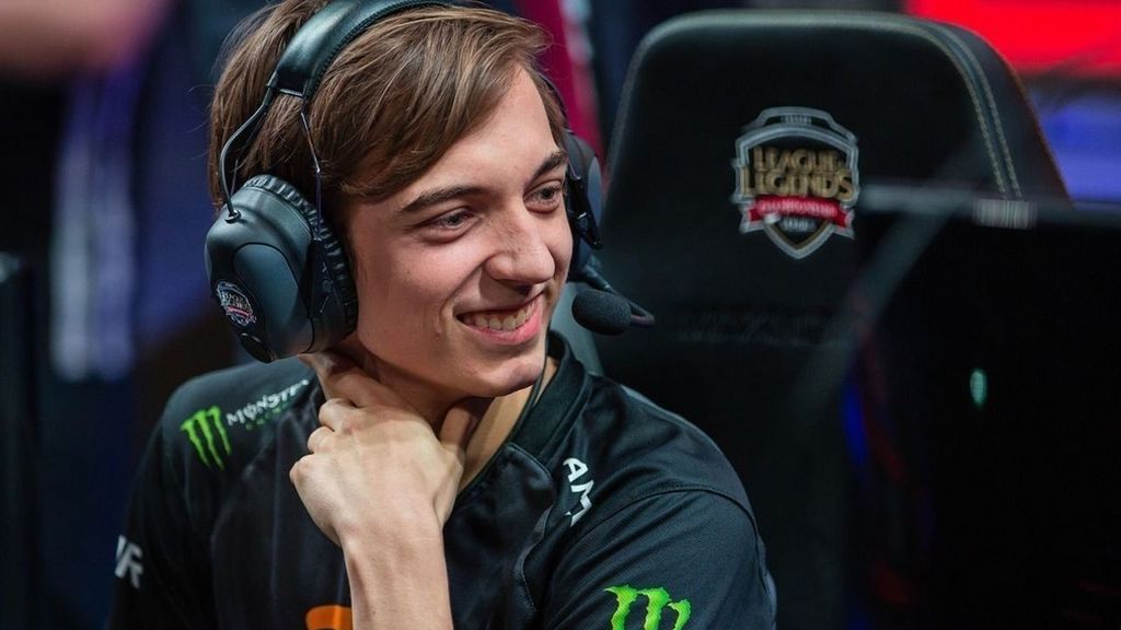 7- Rasmus 'Caps' Winther, medio de Fnatic