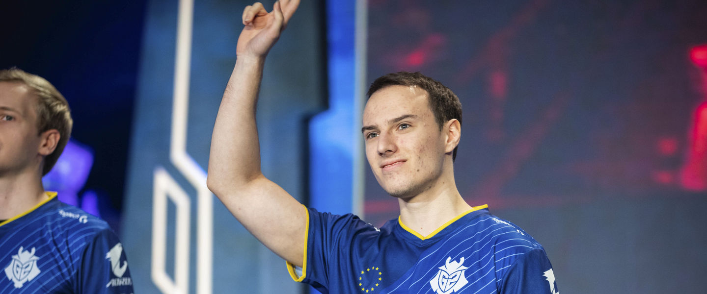 G2 se viste de David para eliminar a RNG