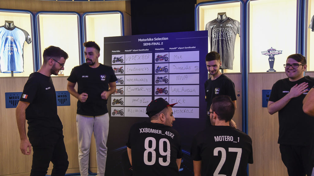 Las mejores imágenes de la segunda semifinal del MotoGP eSport Championship