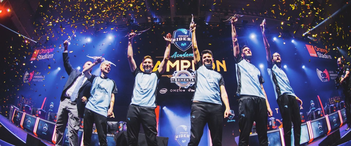 Movistar Riders Academy se alza con el Circuito Tormenta