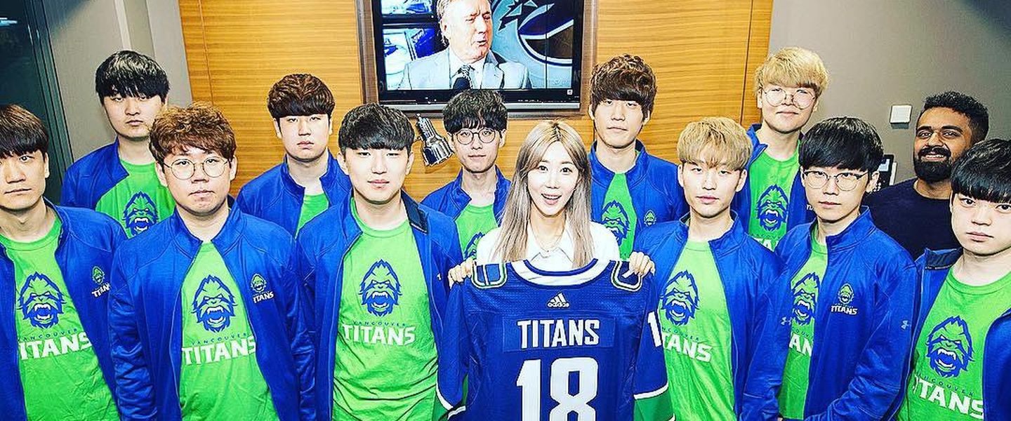 Los Vancouver Titans se presentan en un partido de la NHL
