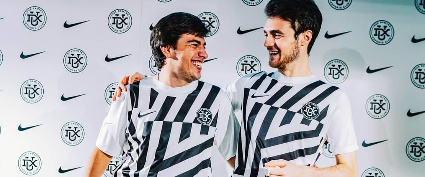 Gravesen y Kolderiu en la presentación de las nuevas camisetas de DUX Gaming