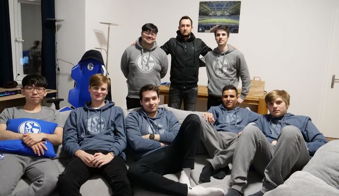 El objetivo de Schalke 04 será luchar por estar en los playoffs