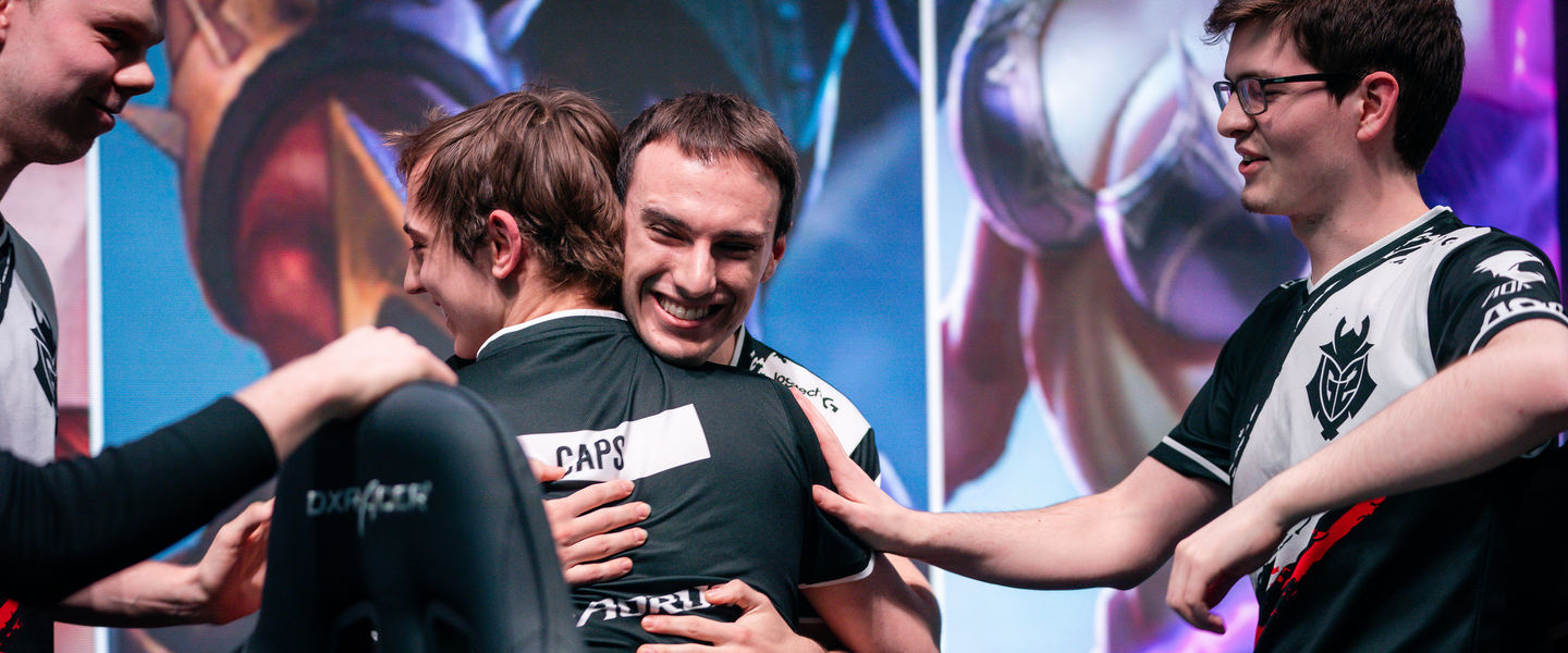 Perkz se abraza con Caps tras ganar, de forma milagrosa a exceL