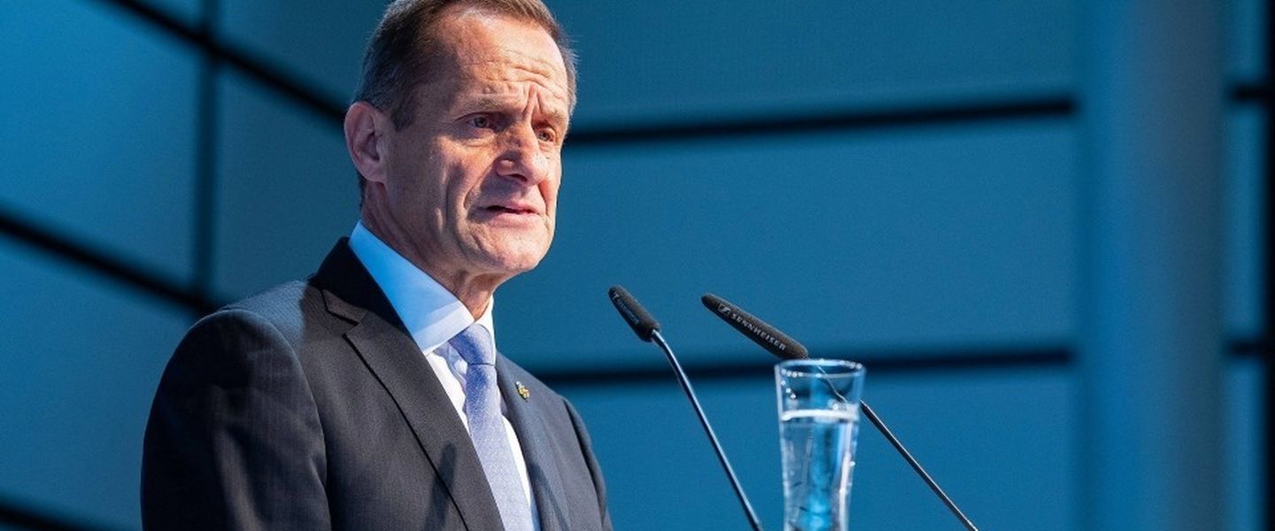 El presidente de la DOS y el ministro de deportes de Hesse se mostraron críticos con el sector