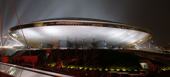 Vista exterior del Mercedes-Benz Arena Shangai