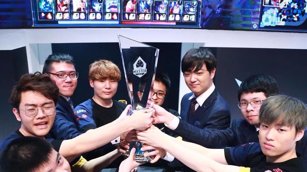 Flash Wolves