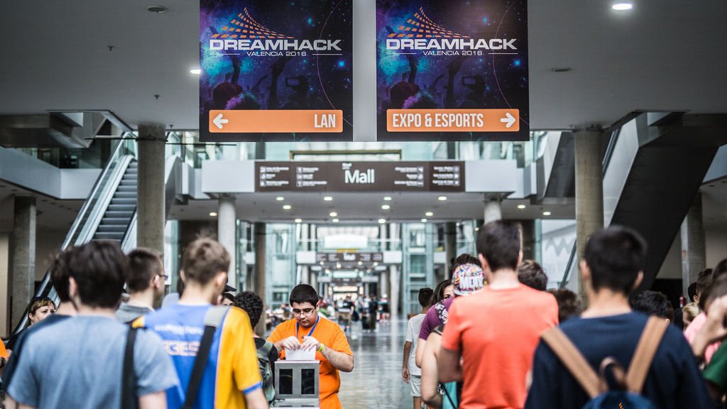 Zonas LAN, Expo y Esports