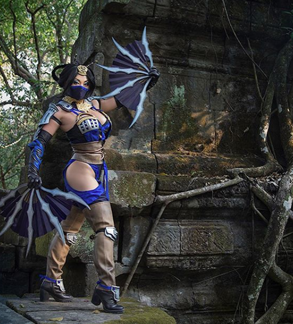 Yaya Han: Kitana