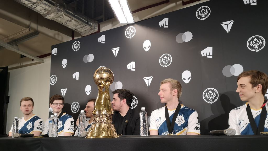 Tras la victoria, G2 Esports atendió a los medios congregados en la sala de prensa