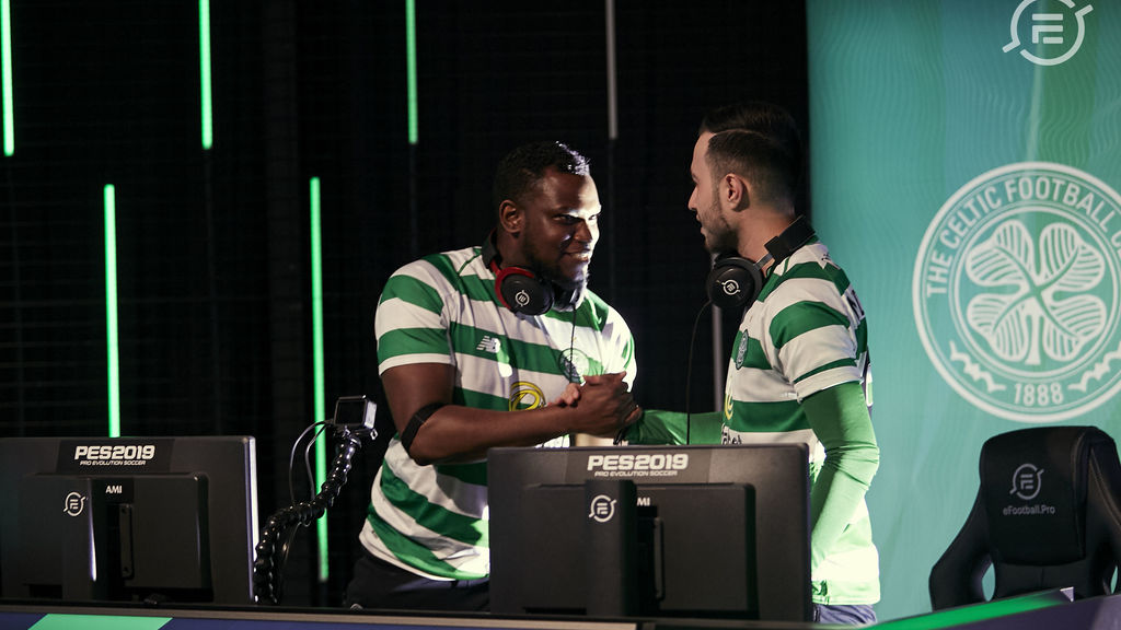 Los jugadores del Celtic FC celebrando su pase a la final