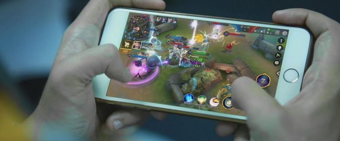 Un usuario jugando a Arena of Valor