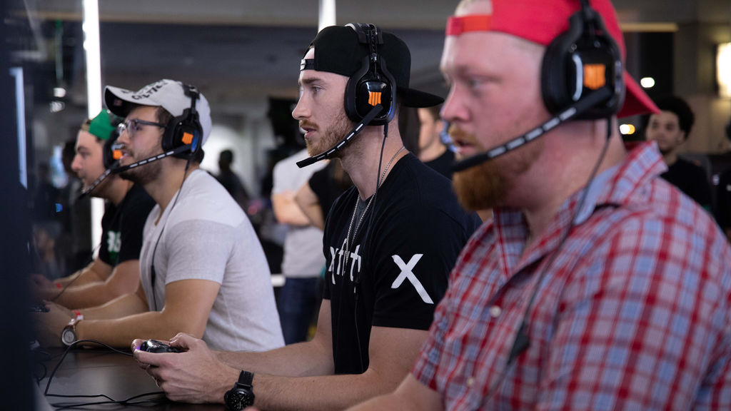 Gordon Hayward - Starcraft, Halo, COD, Overwatch y LoL