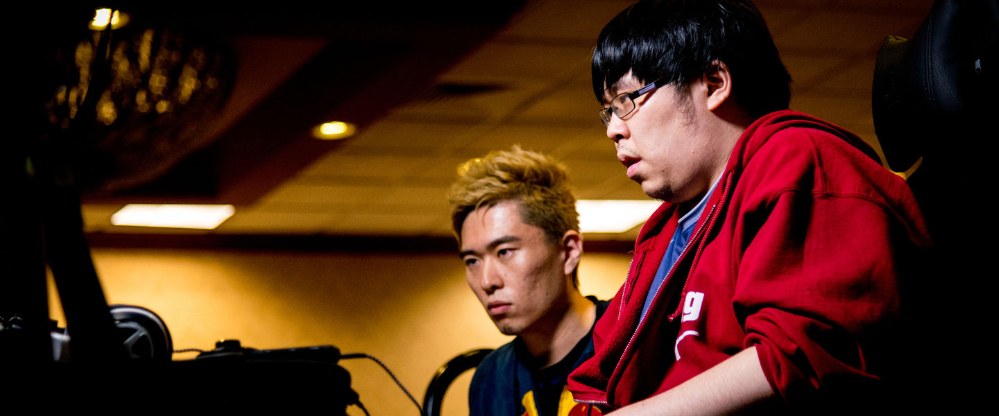 Justin (en primer plano) en un combate contra Bonchan