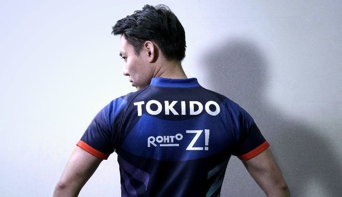 Tokido presentando su acuerdo de patrocinio