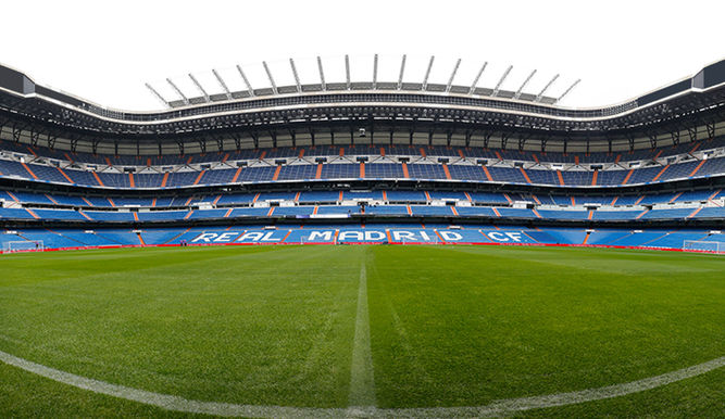 Juega al fútbol en el Bernabéu con dos cracks de Movistar Riders