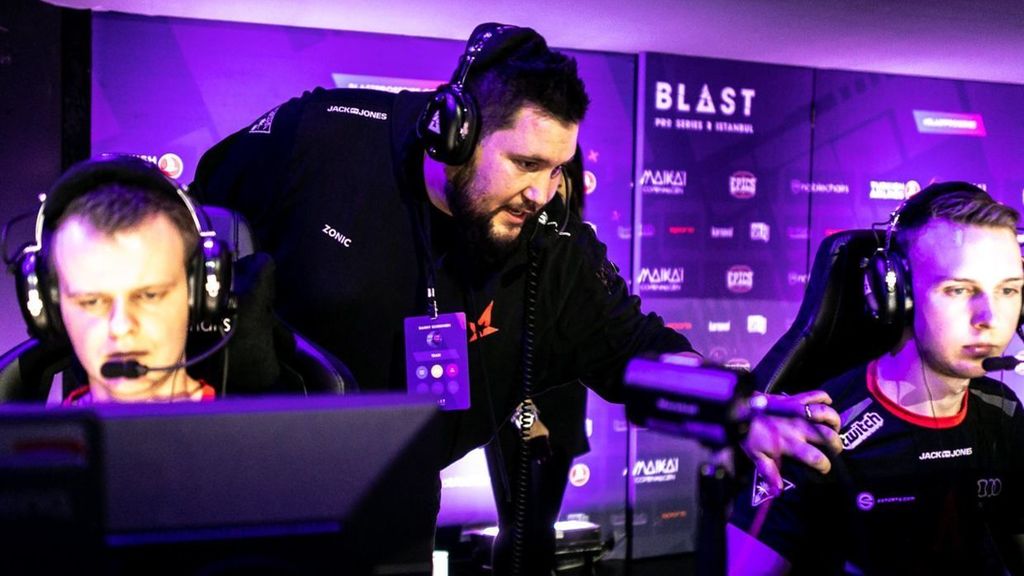 Mejor coach de esports - Zonic