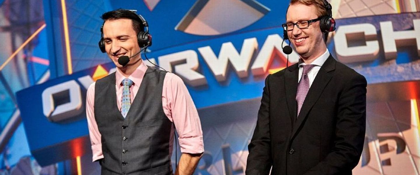 Christopher 'MonteCristo' Mykles (izquierda) y Erik 'DoA' Lonnquist, comentaristas de OWL