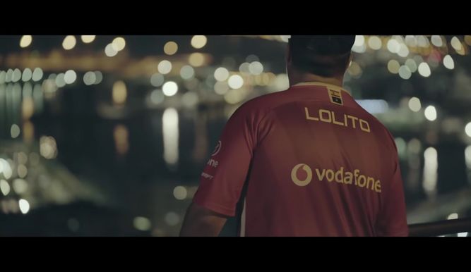 LOLiTO ha anunciado su entrada en Vodafone Giants con un vídeo en su propio canal.