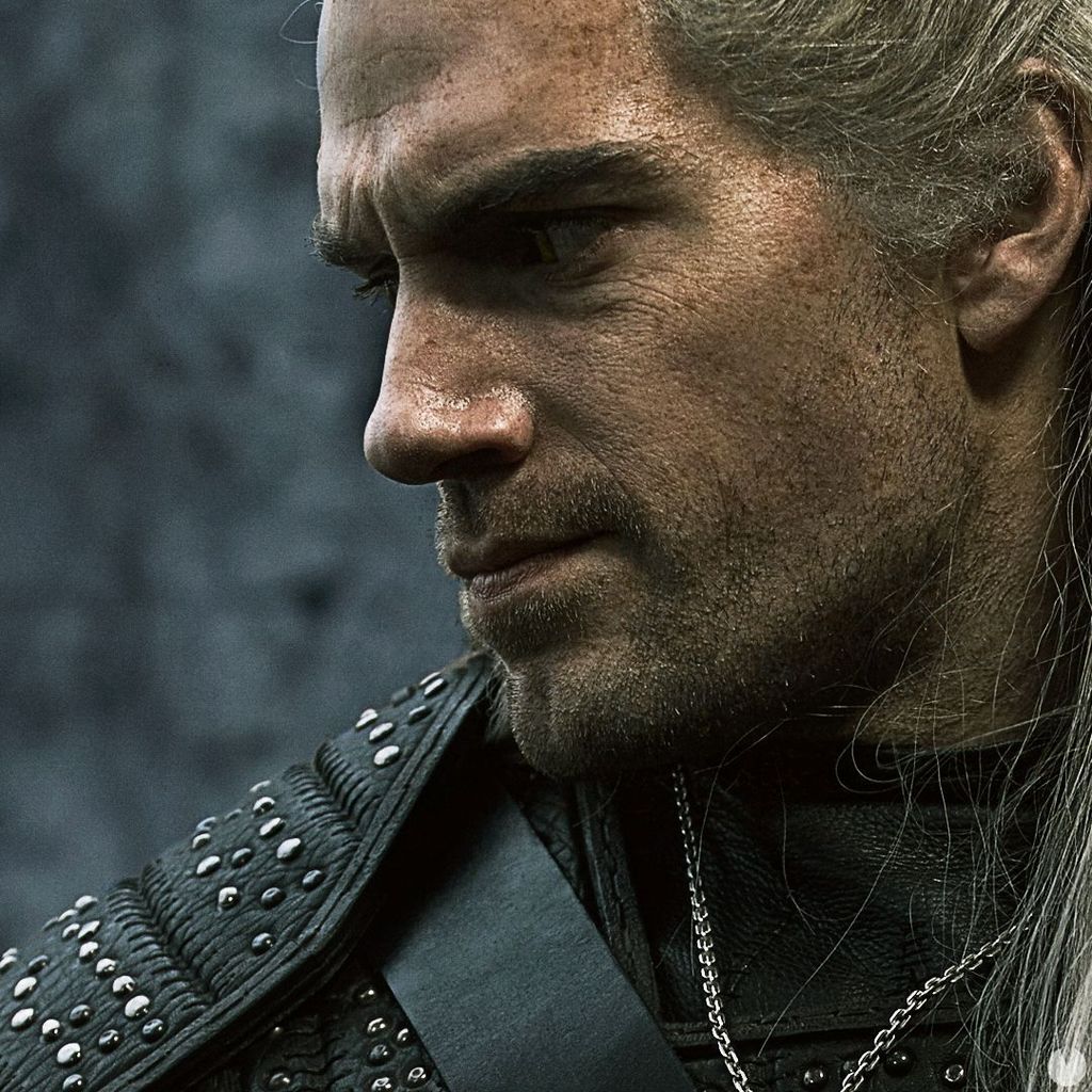 Henry Cavill como Geralt de Rivia