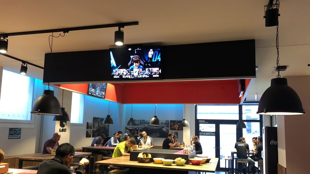 La cantina, donde se relajan después de jugar