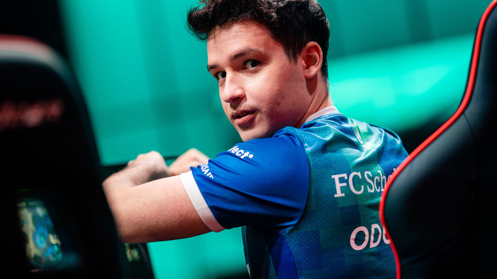 'Odoamne' afianza la cuarta plaza con el Schalke 04