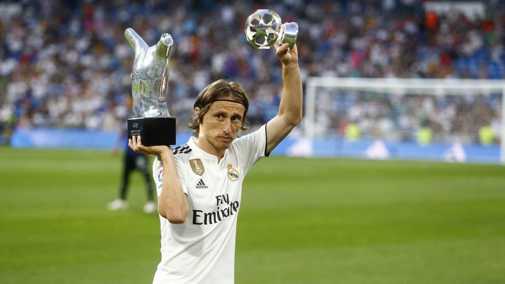 TOP 9: Modric (90)