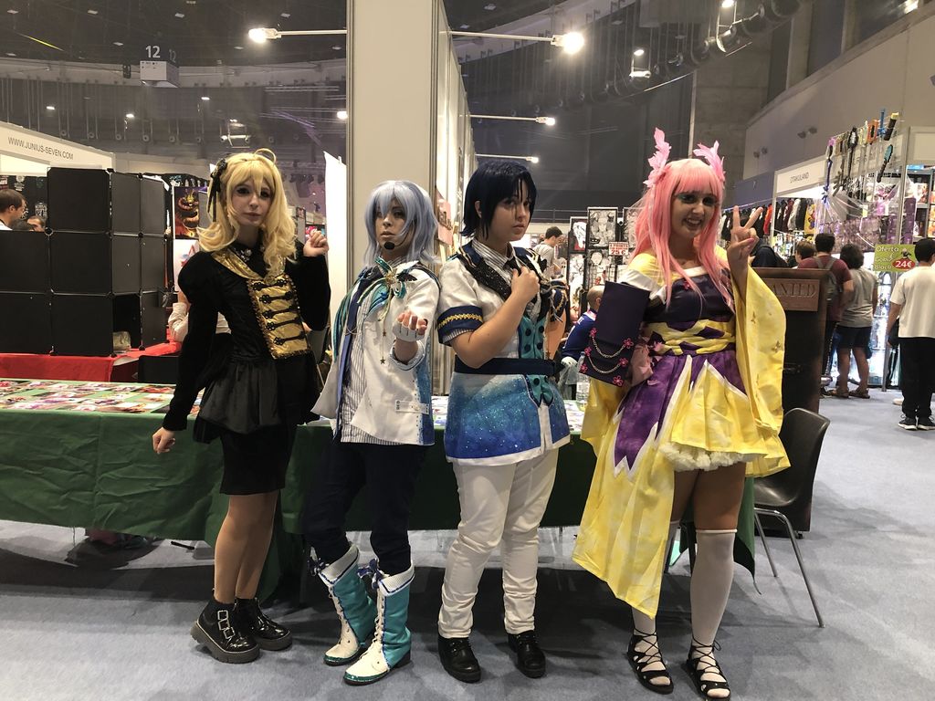 Cuatro cosplays increíbles por el 'precio' de uno