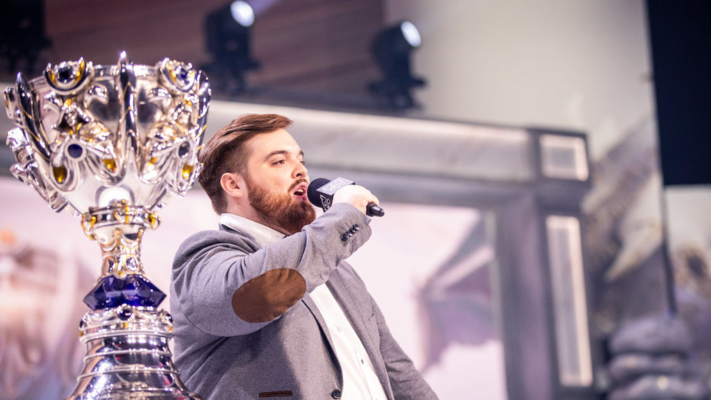 Ibai se dejó el alma para la presentación de G2 Esports y SKT