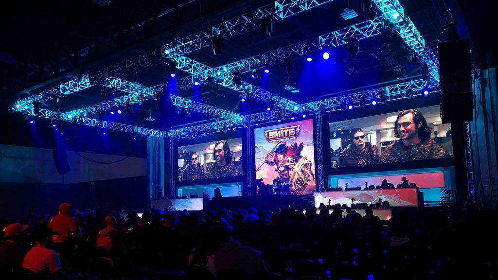 Competición de Smite en directo en DreamHack Atlanta