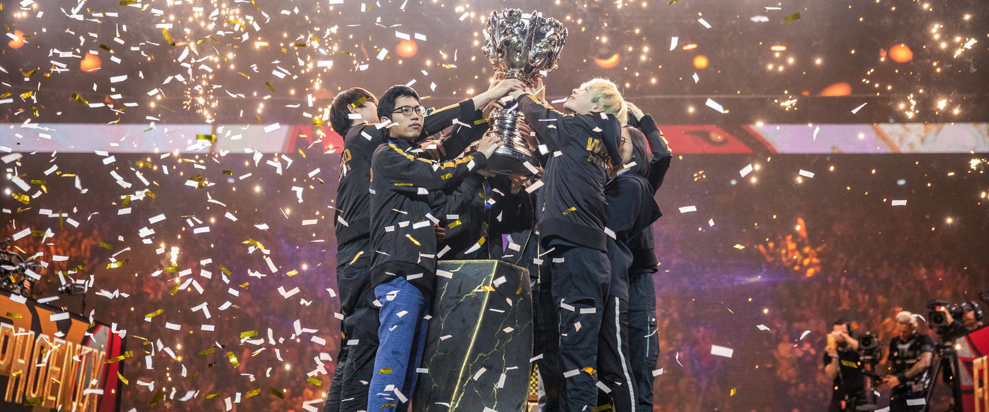 Los campeones que tendrán una skin de FunPlus Phoenix
