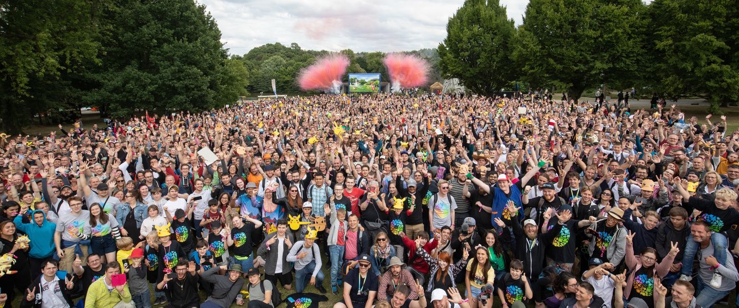 Los eventos en vivo tienen lugar en una ubicación geográfica concreta
