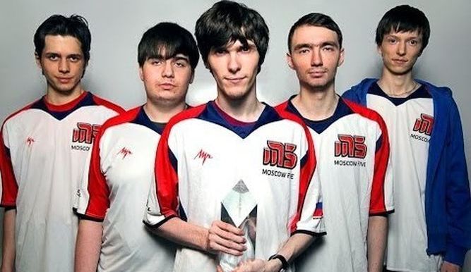 Directo a la patata: el legendario roster de Moscow 5